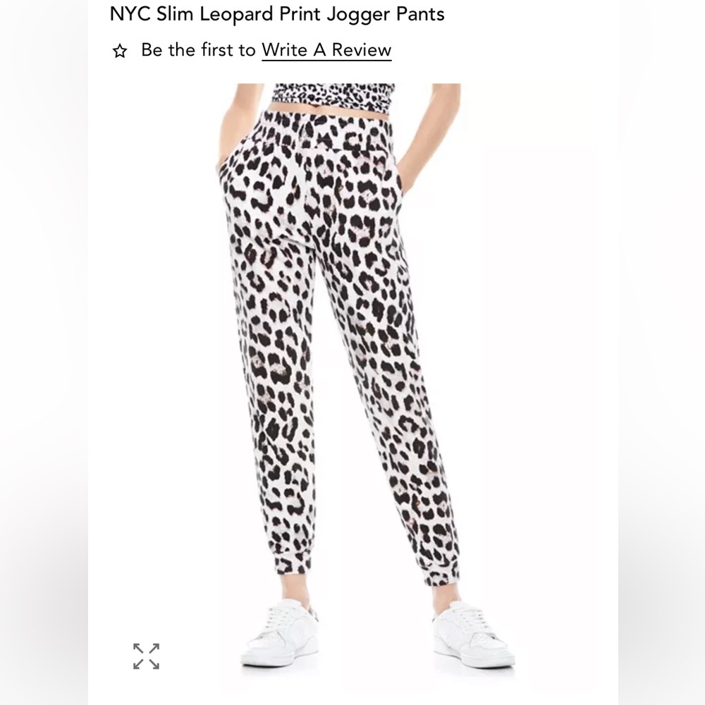 Alice + Olivia NYC slim leopard print jogger pant size small